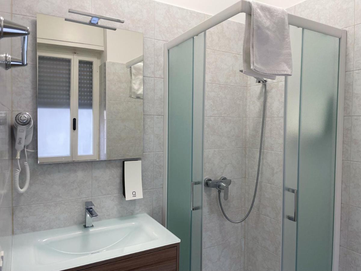 Nuovo Confortini Rooms Sunday Верона Екстериор снимка