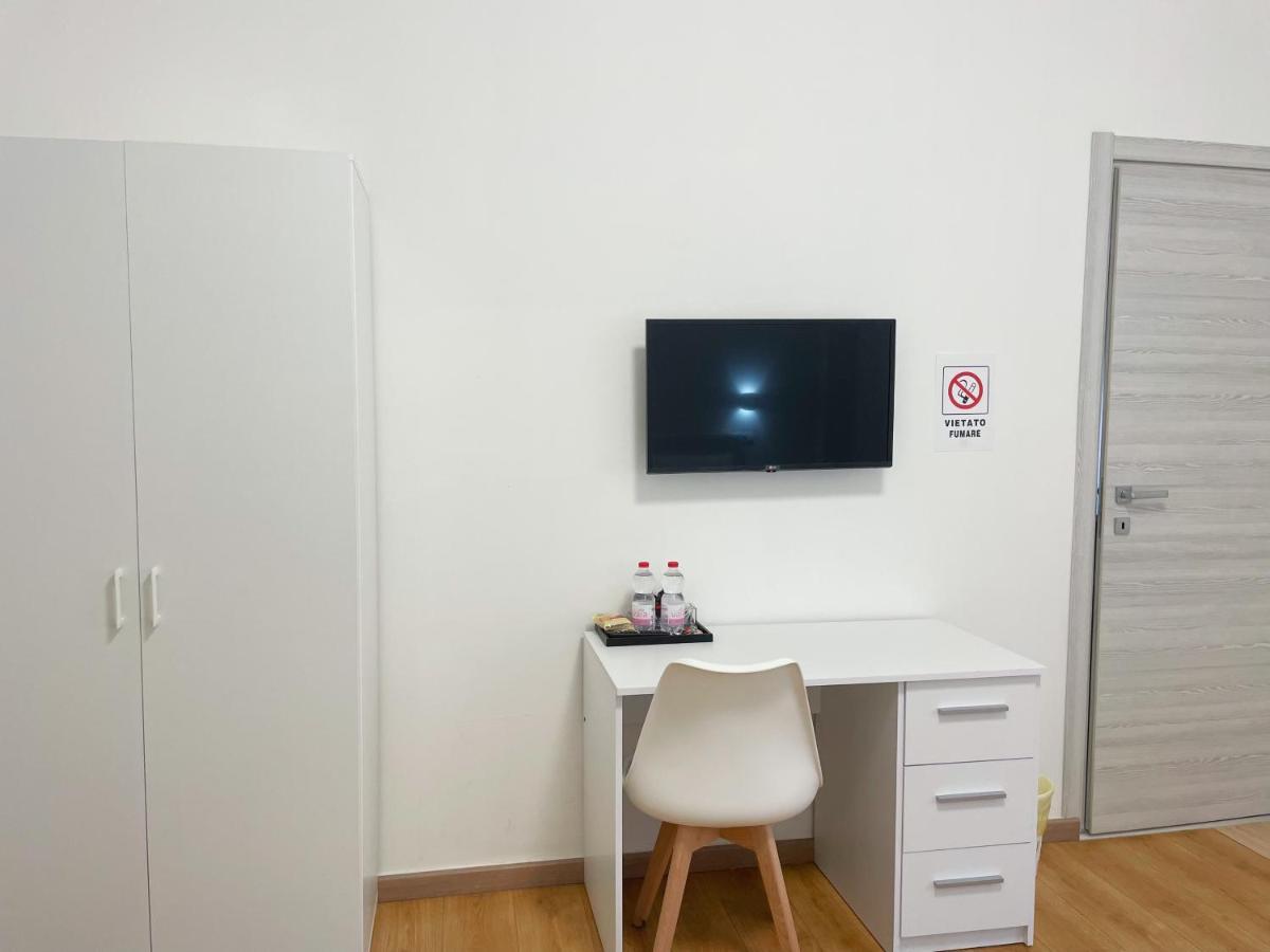 Nuovo Confortini Rooms Sunday Верона Екстериор снимка