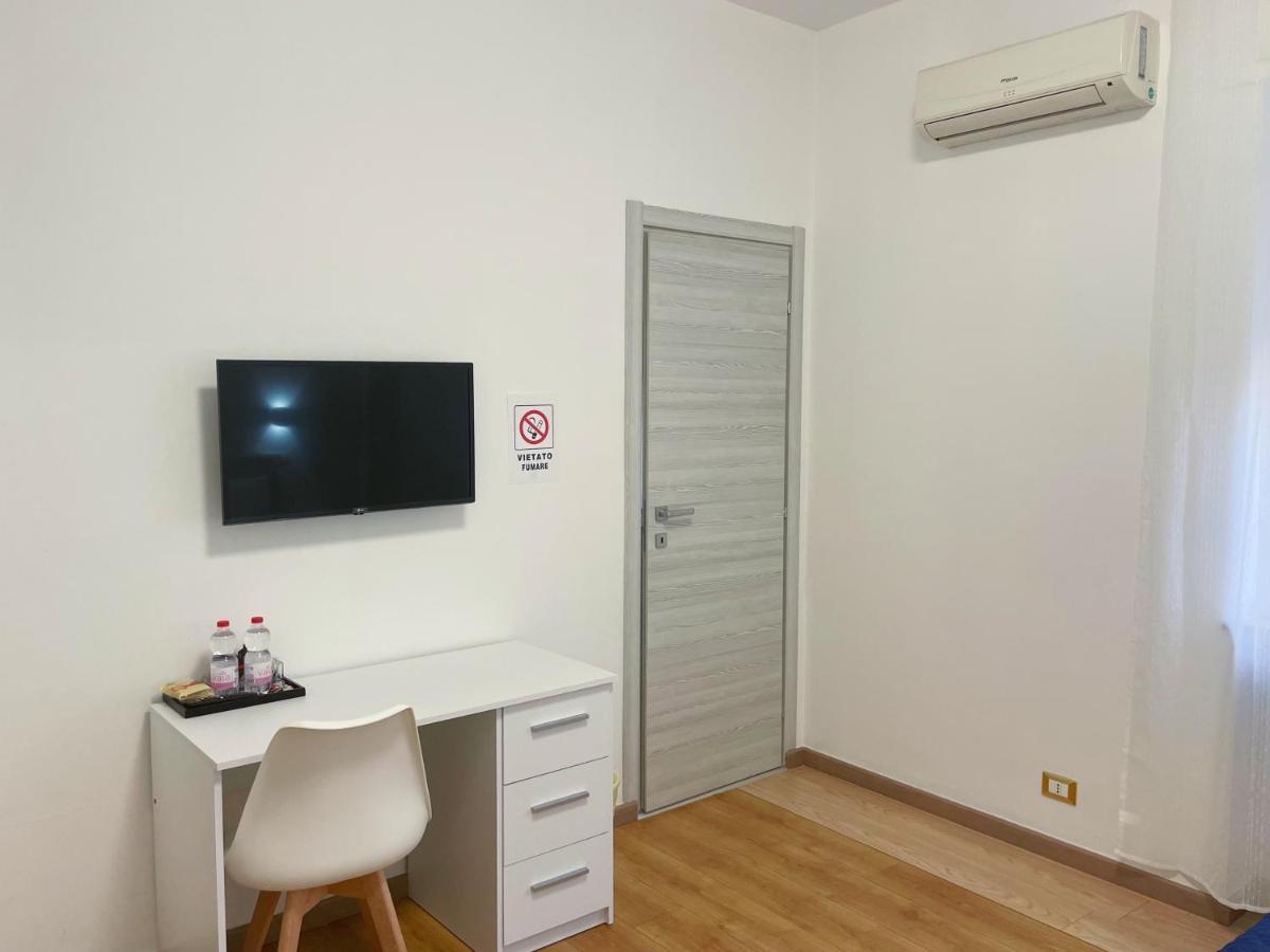 Nuovo Confortini Rooms Sunday Верона Екстериор снимка