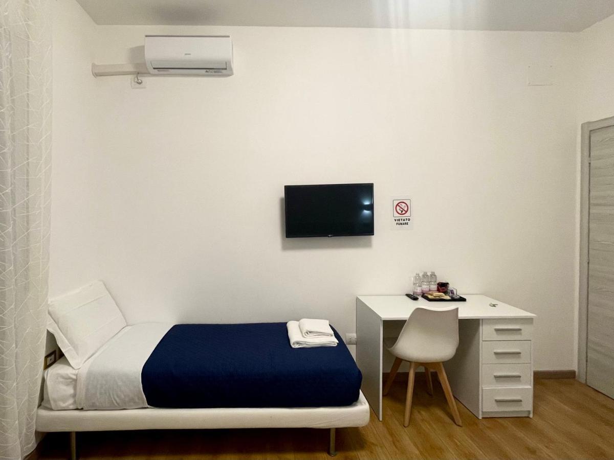 Nuovo Confortini Rooms Sunday Верона Екстериор снимка