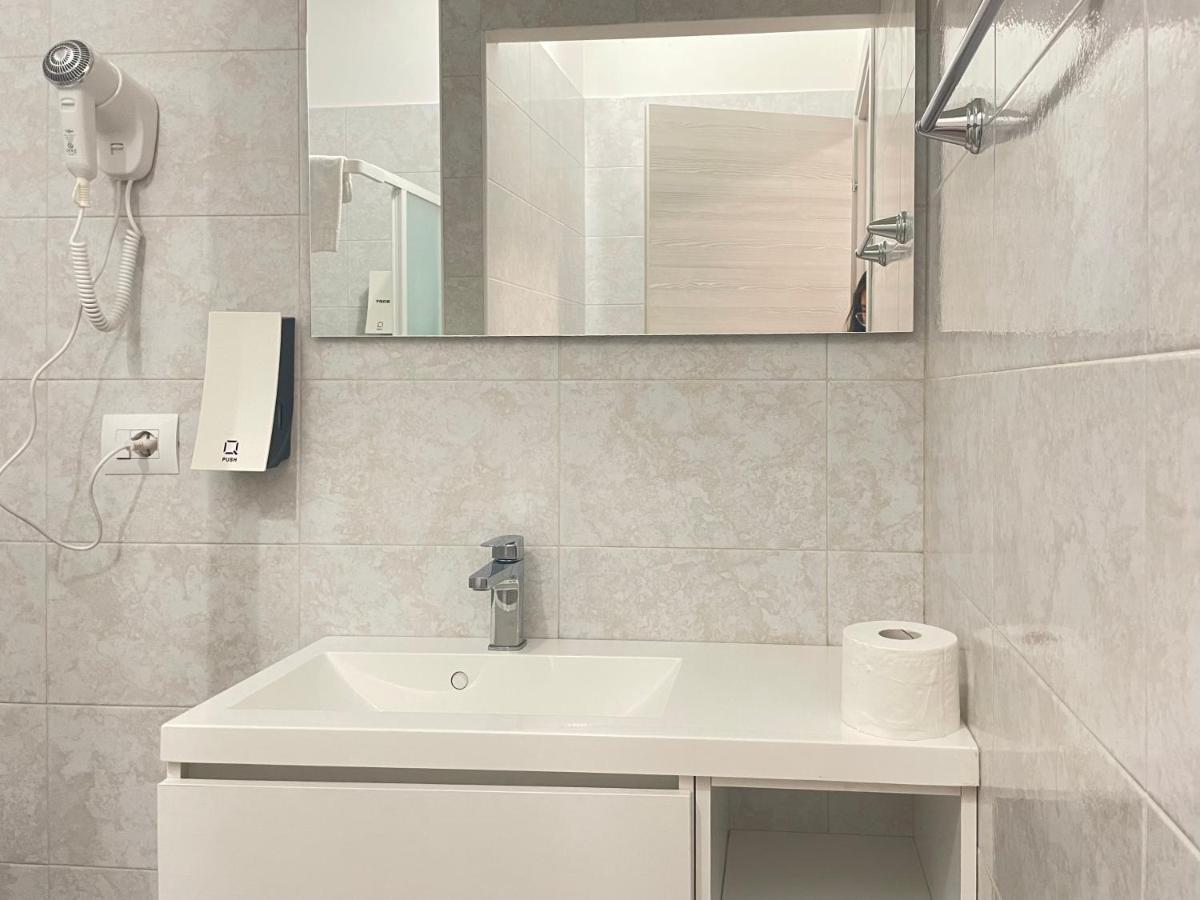 Nuovo Confortini Rooms Sunday Верона Екстериор снимка