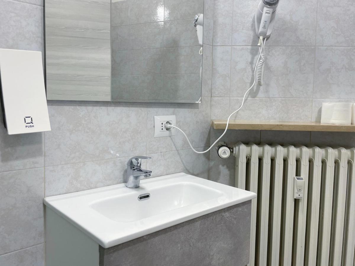 Nuovo Confortini Rooms Sunday Верона Екстериор снимка