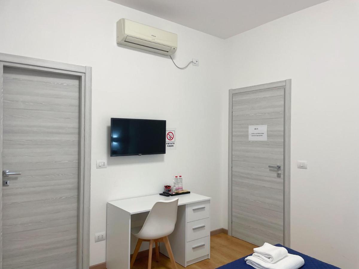 Nuovo Confortini Rooms Sunday Верона Екстериор снимка